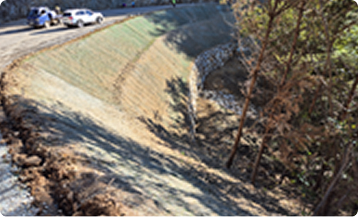 사면 안정화 공사 현장 사진